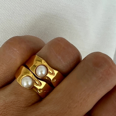 SISTA Aukso Perlų Žiedas – Subtili Prabanga ir Amžina Elegancija