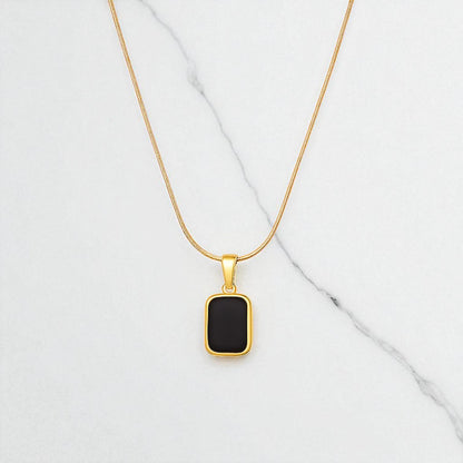 NOIR Grandinys Juoda – Subtili Elegancija ir Minimalizmas