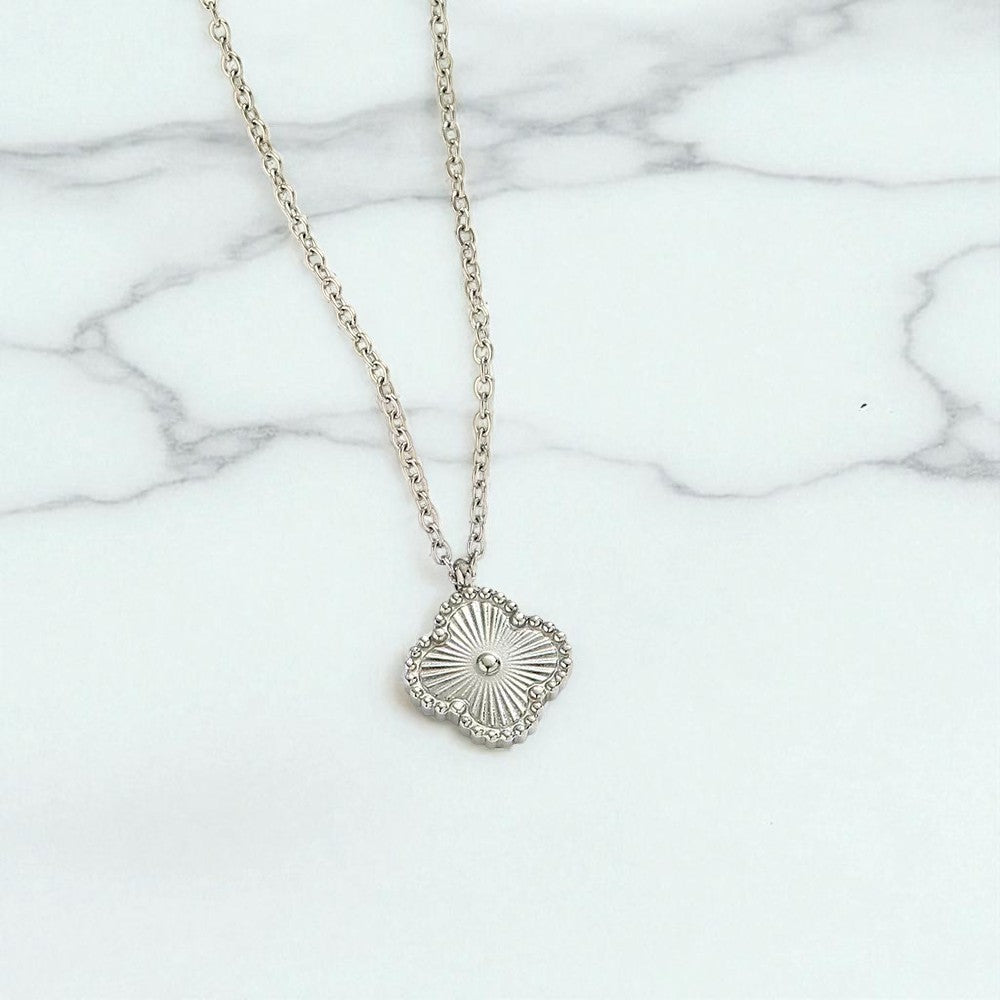 Clover Charm vėrinys – Laiko patikrinta prabanga su prasme