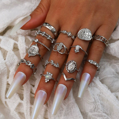 Vintage Boho Žiedų Rinkinys – Stilinga & Universalus
